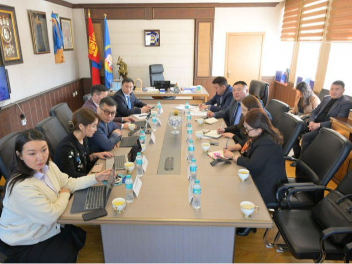 Баянхонгор аймаг томуугийн вакциныг 100, умайн хүзүүний хавдраас сэргийлэх вакциныг 88 хувийн хамралттай хийжээ